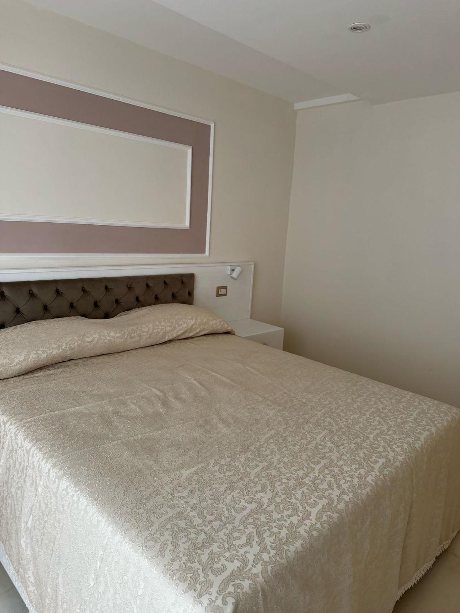 Hotel Bernini House Neapol Zewnętrze zdjęcie