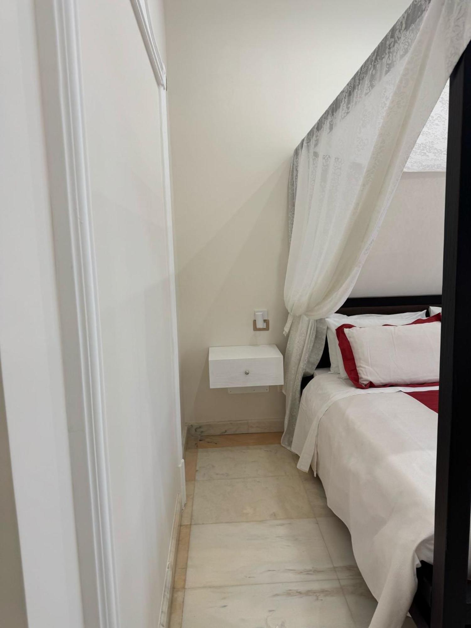 Hotel Bernini House Neapol Zewnętrze zdjęcie